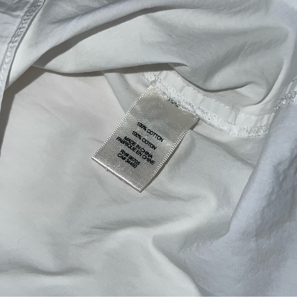 La Vie Rebecca Taylor Ruffled Backwards Button Down Blouse - Picture 4 of 6